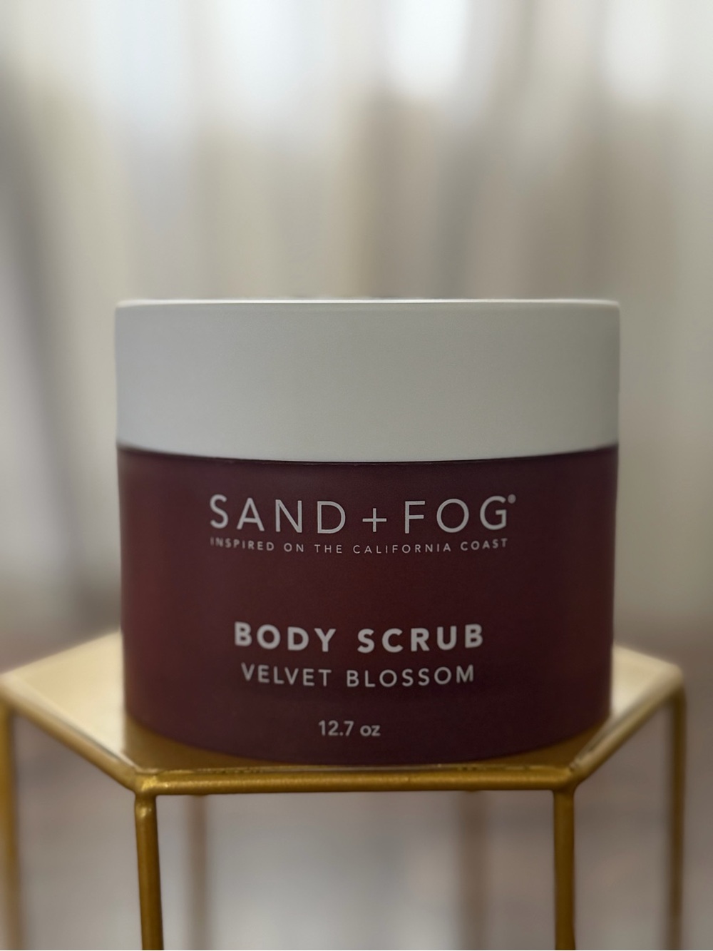 Sand and Fog Velvet Blossom Body Scrub